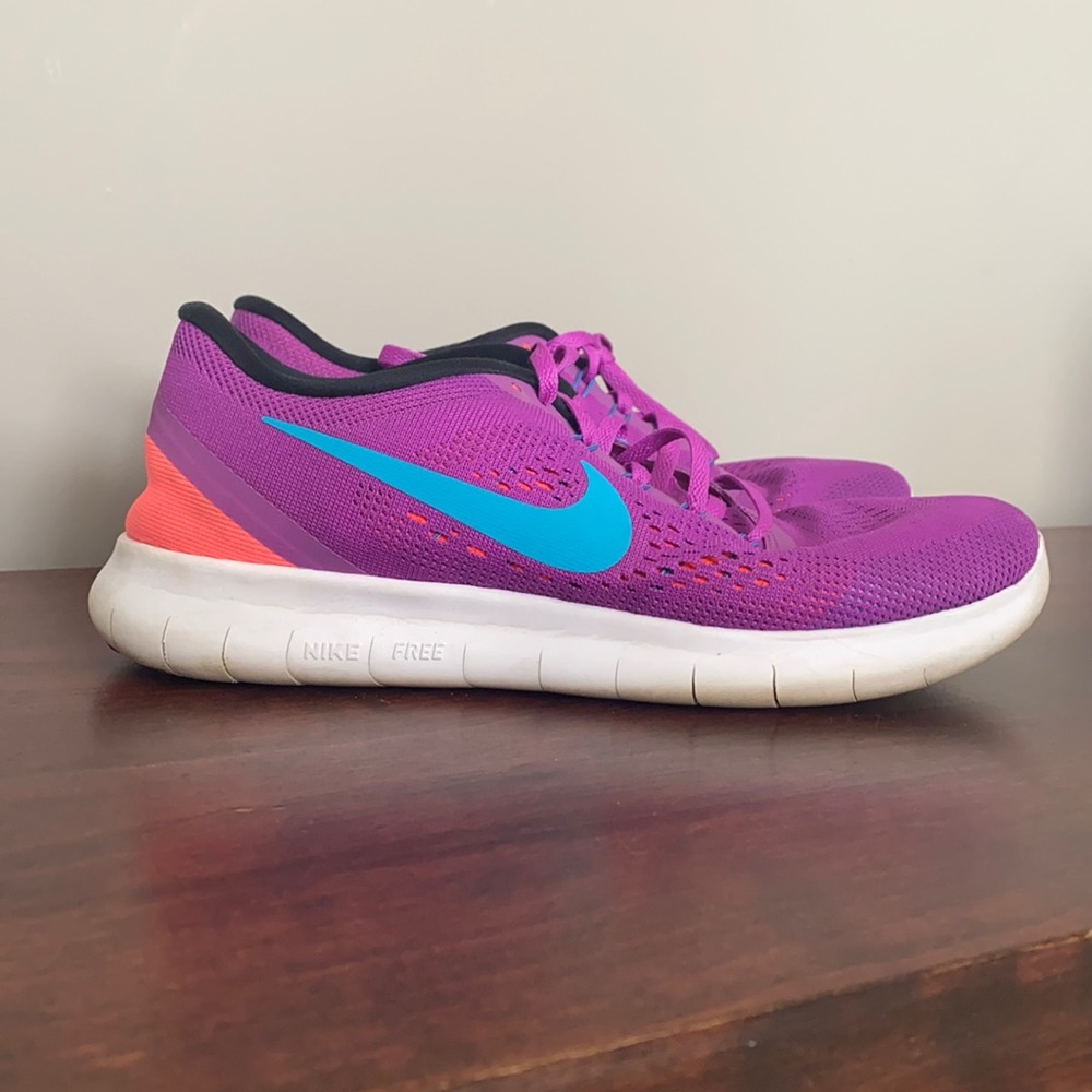 Nike free RN running shoes 8.5 or 9